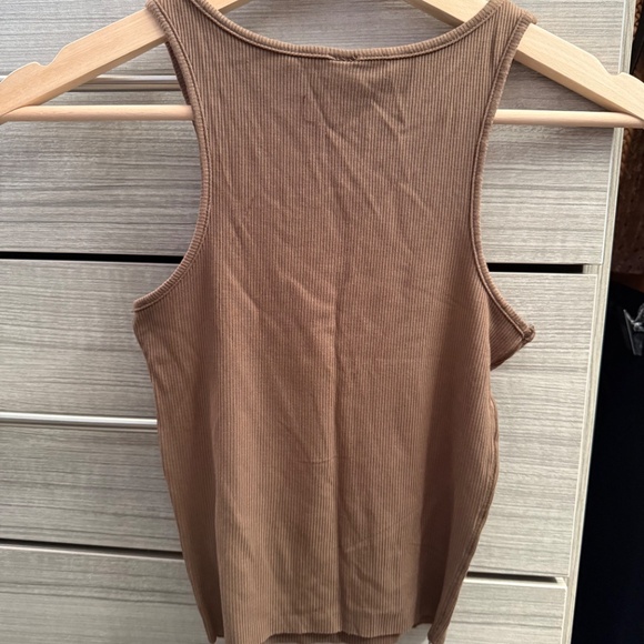 Skims Soft Lounge Cut-Out Tank Top - Picture 3 of 5